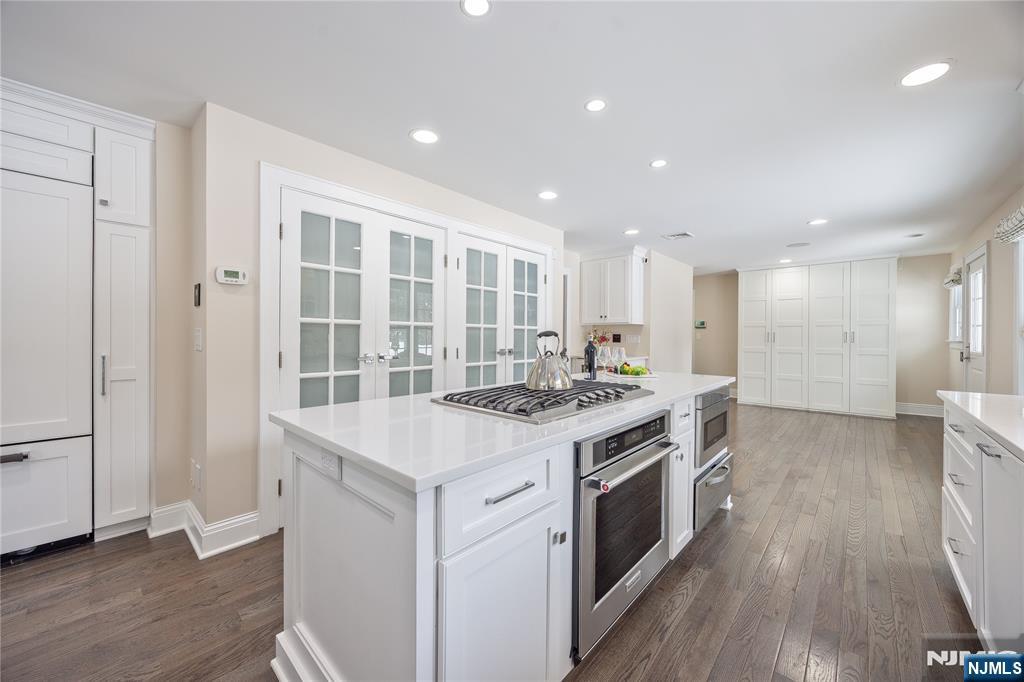 202 Chestnut Ridge Road Saddle River, NJ 07458 - Photo 17 of 50