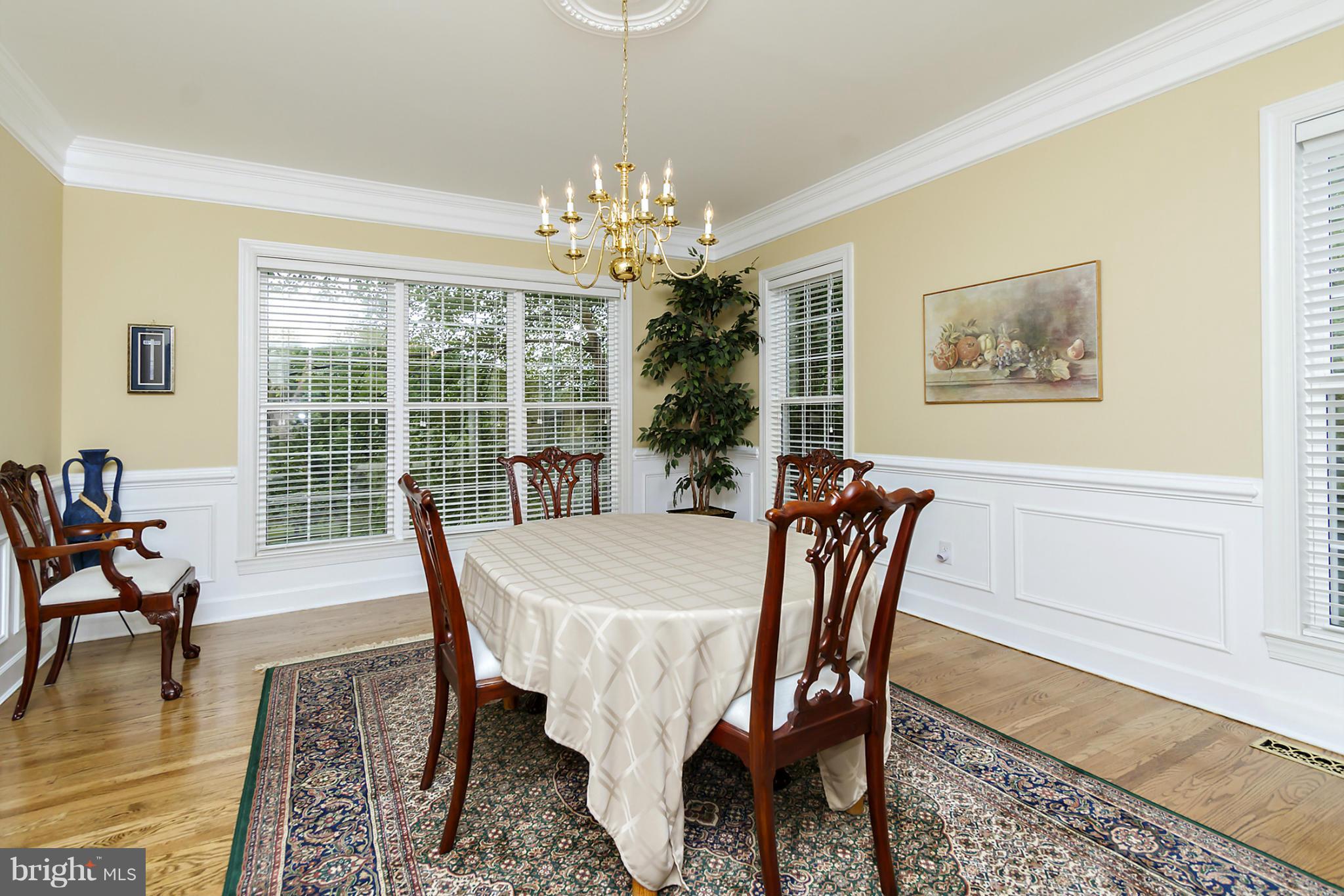 2216 Link Road Silver Spring, MD 20905 - Photo 8 of 30 Dining Room