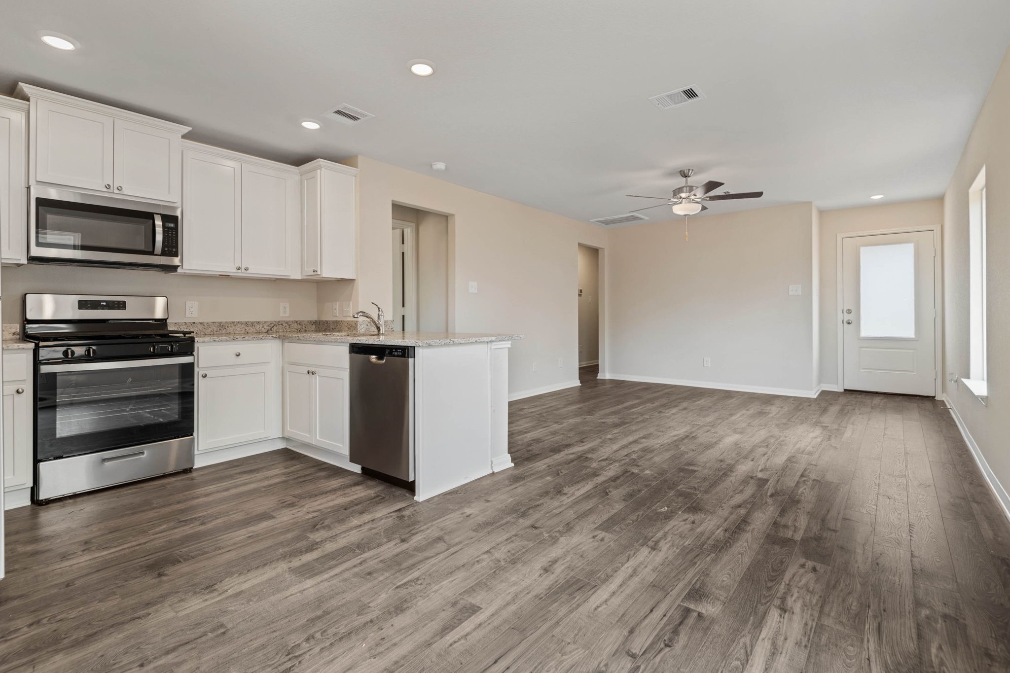 713 Jasmine Ridge Lane Waller, TX 77484 - Photo 9 of 16