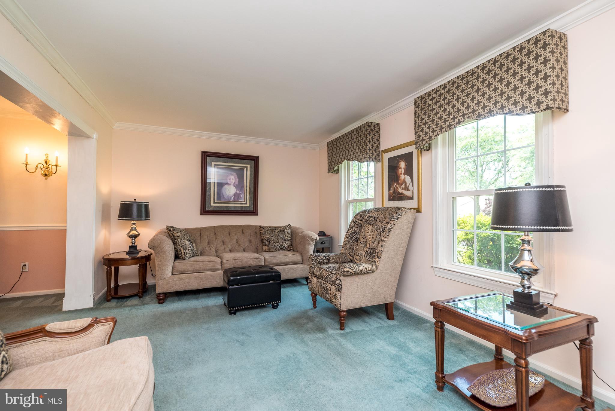 255 Twining Road Lansdale, PA 19446 - Photo 17 of 49 Living room