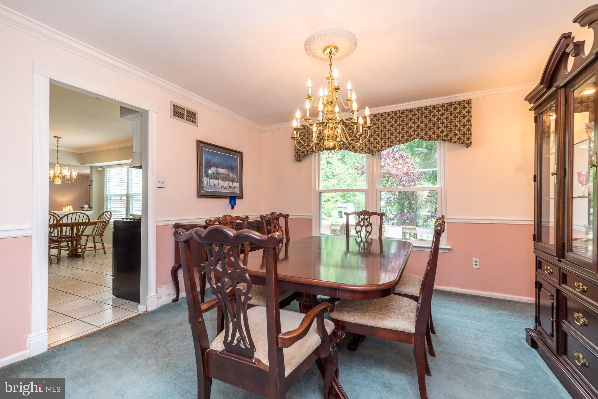 255 Twining Road Lansdale, PA 19446 - Photo 22 of 49 Dining room