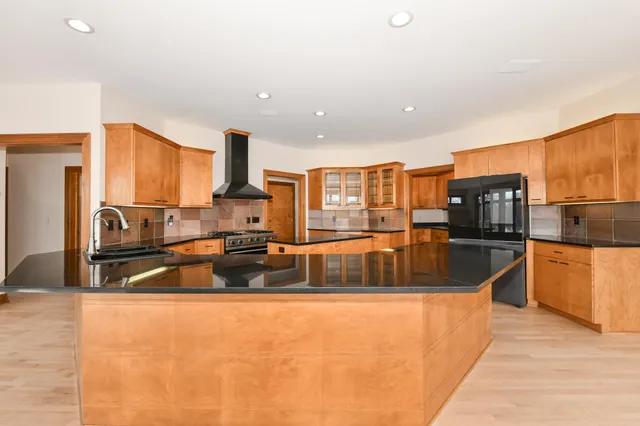 $1,199,999 | 2100 North Oakwoods Court, Summit, WI 53066