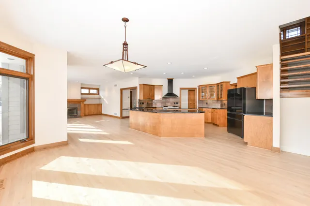 $1,199,999 | 2100 North Oakwoods Court, Summit, WI 53066