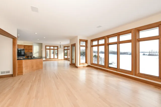 $1,199,999 | 2100 North Oakwoods Court, Summit, WI 53066