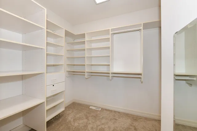 $1,199,999 | 2100 North Oakwoods Court, Summit, WI 53066