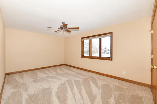 $1,199,999 | 2100 North Oakwoods Court, Summit, WI 53066