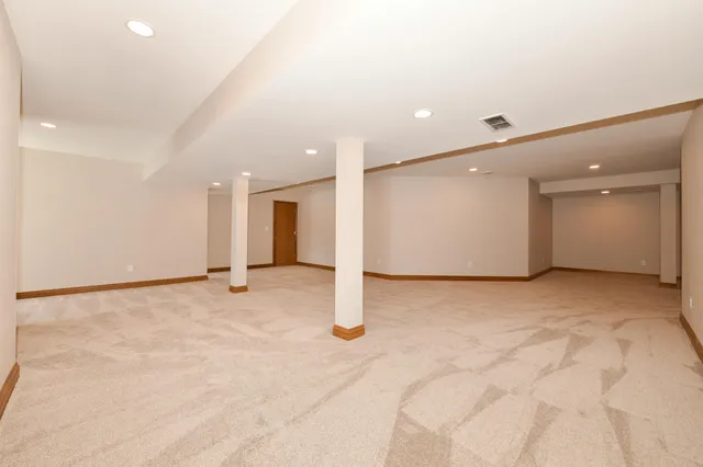 $1,199,999 | 2100 North Oakwoods Court, Summit, WI 53066