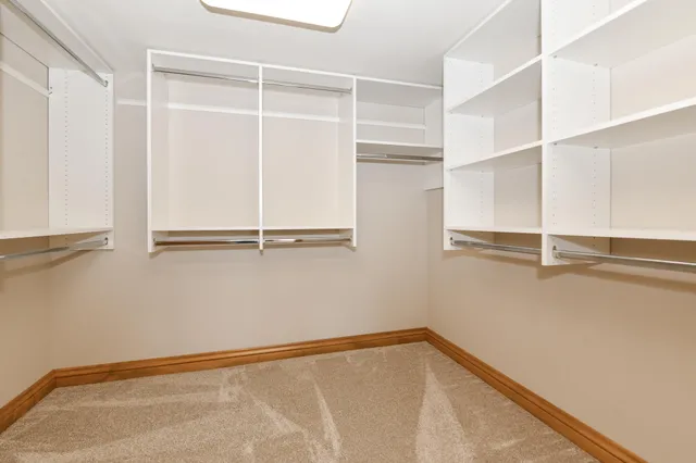 $1,199,999 | 2100 North Oakwoods Court, Summit, WI 53066