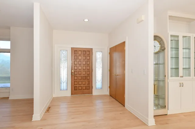 $1,199,999 | 2100 North Oakwoods Court, Summit, WI 53066