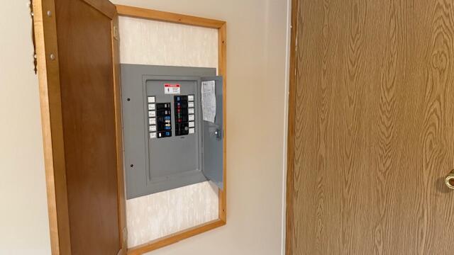 3 Sunset Lane Turner, ME 04282 - Photo 10 of 28 Electric panel