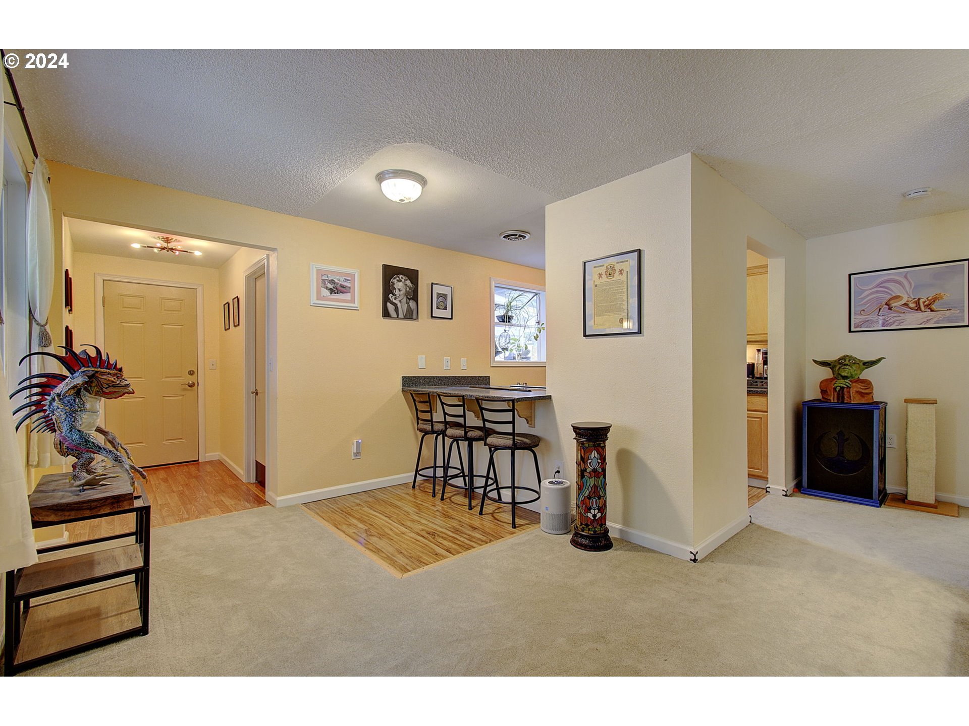 1667 Southwest Heiney Road Gresham, OR 97080 - Photo 9 of 33 Gallery Image 9