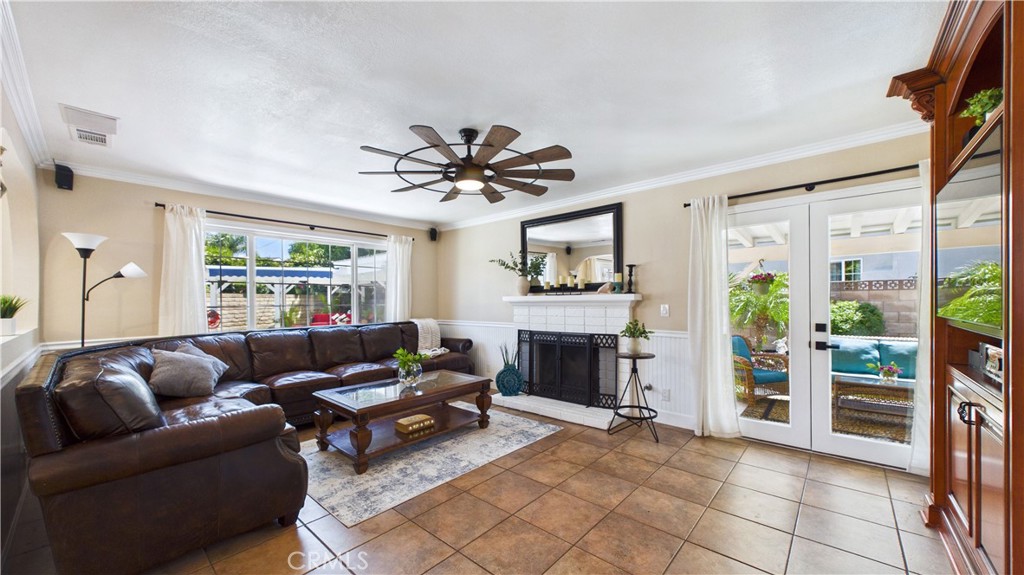 21104 Rosedell Drive Saugus, CA 91350 - Photo 20 of 57