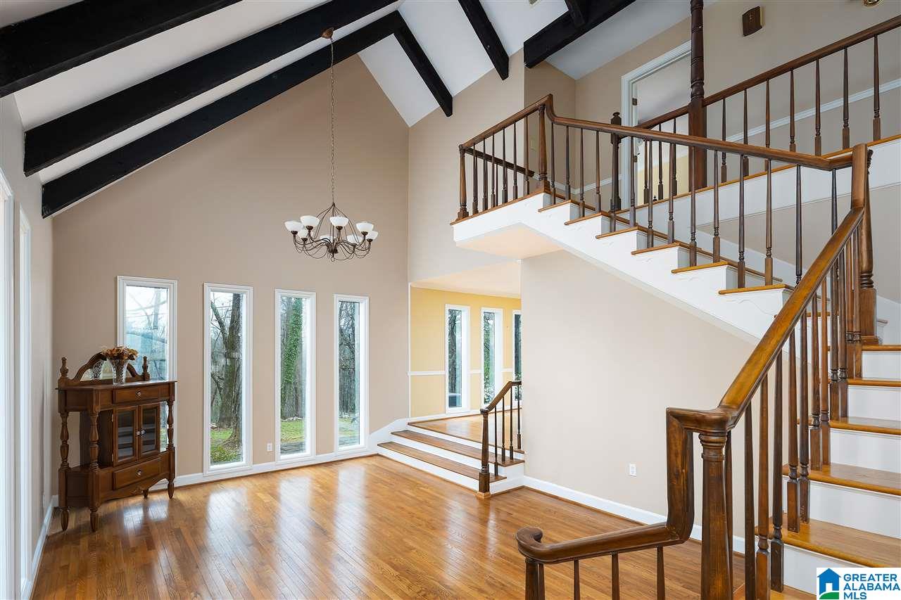 190 Miller Circle Pelham, AL 35124 - Photo 3 of 50