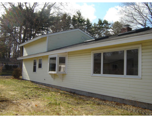 46 Fairbrook Road Framingham, MA 01701 - Photo 2 of 8 Gallery Image 2