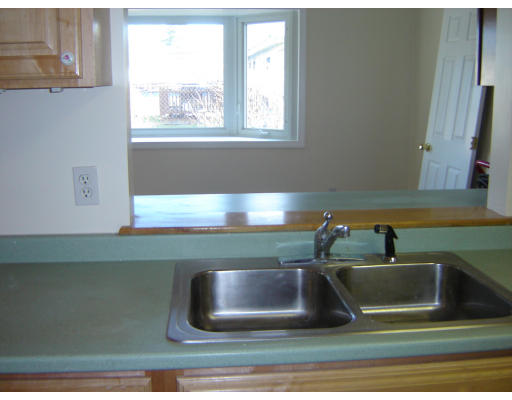 46 Fairbrook Road Framingham, MA 01701 - Photo 5 of 8 Gallery Image 5