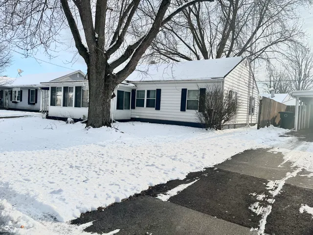 $108,000 | 2207 East Sharon Drive, Muncie, IN 47302