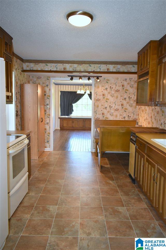 5660 Old Springville Road Northeast Pinson, AL 35126 - Photo 8 of 23