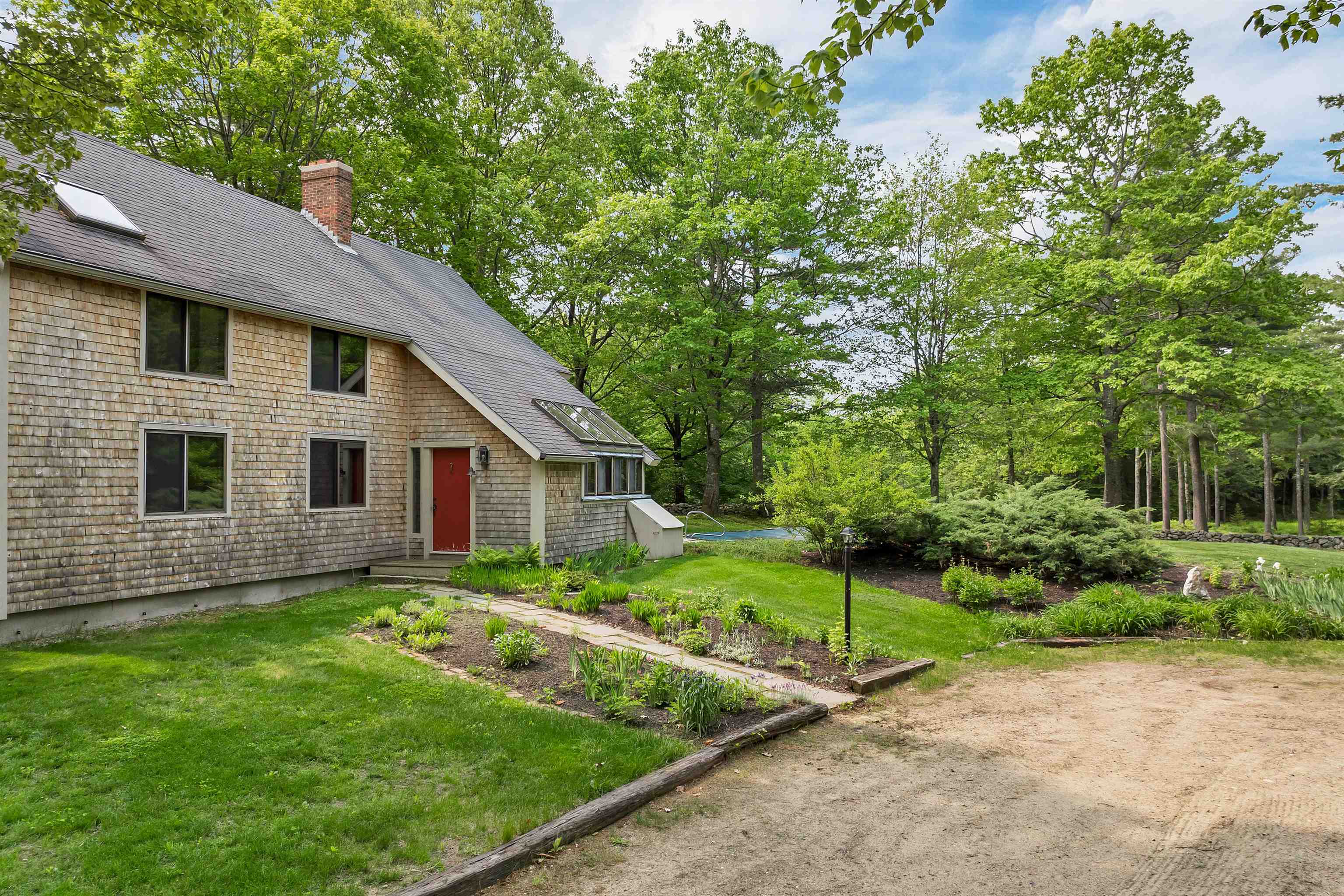 76 Mountain Road Tuftonboro, NH 03816 - Photo 3 of 60