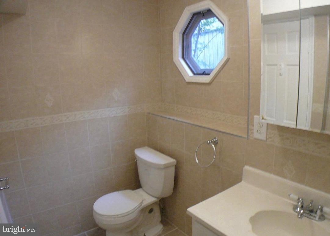 12259 Turkey Wing Court Reston, VA 20191 - Photo 10 of 19