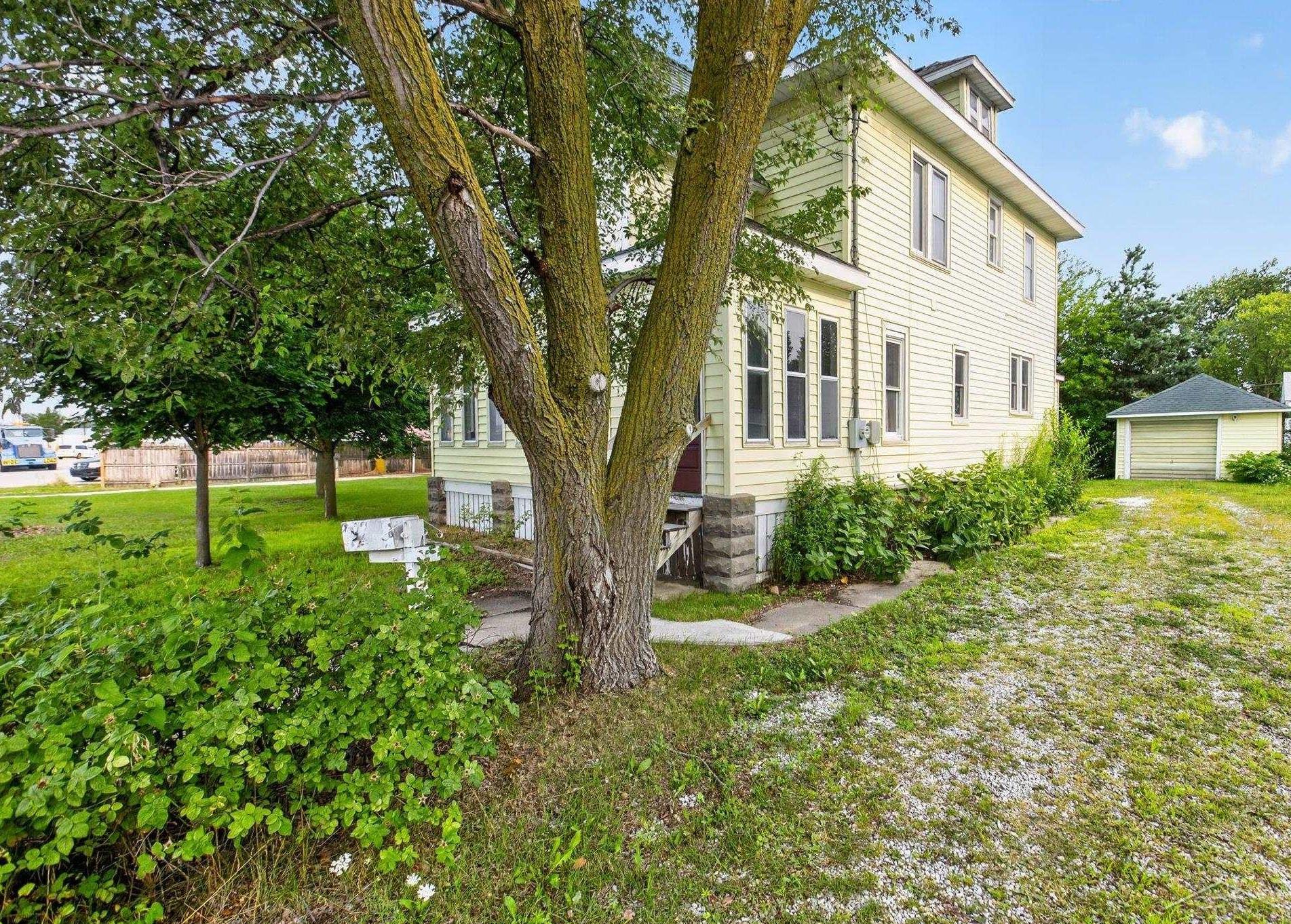 39 Washington Street Sebewaing, MI 48759 - Photo 4 of 36 Gallery Image 4