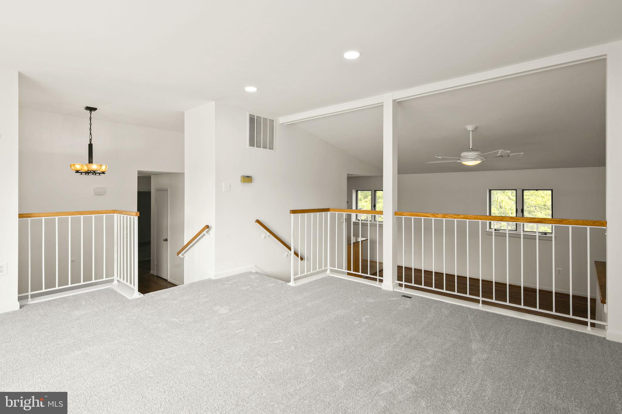 8716 Center Road Springfield, VA 22152 - Photo 9 of 43