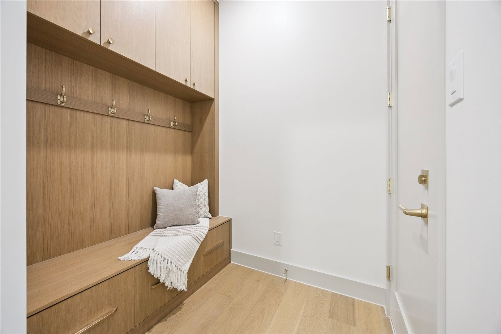 1209 Willard Street Houston, TX 77006 - Photo 14 of 35 a bedroom with a bed and a mirror