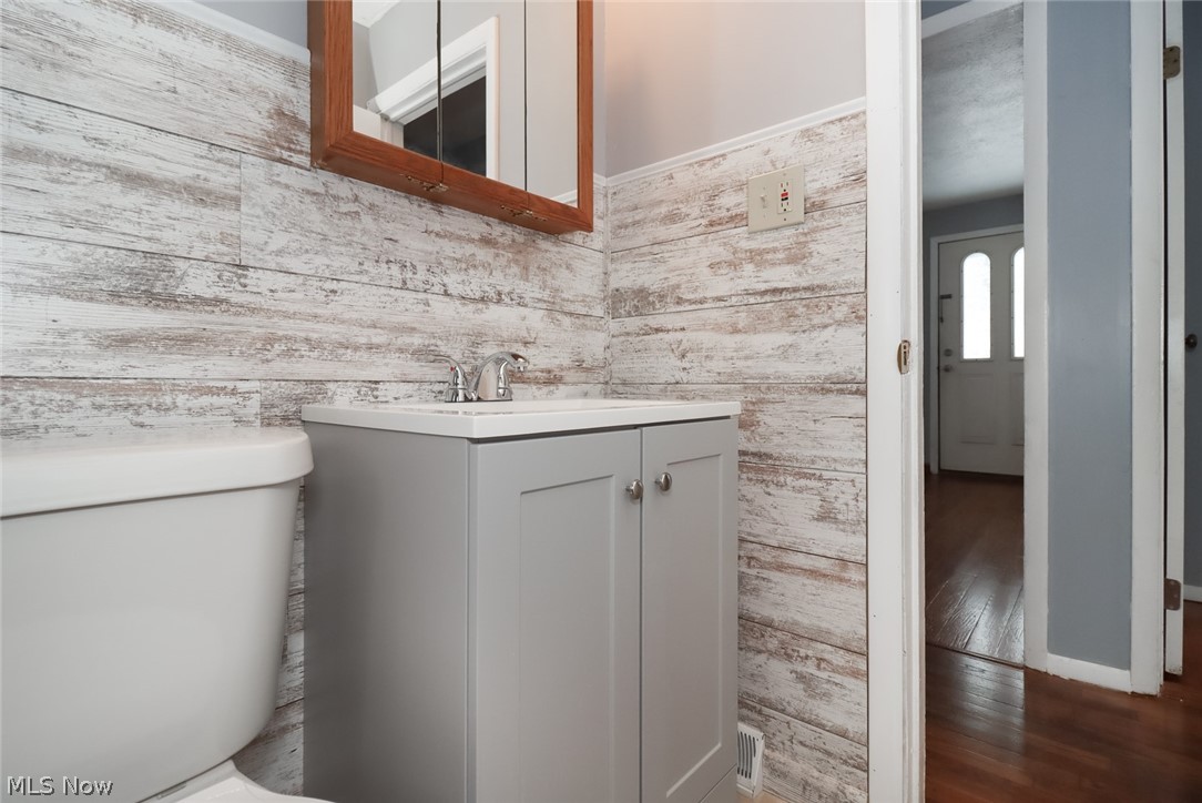 12428 Root Road Columbia Station, OH 44028 - Photo 10 of 24 Gallery Image 10