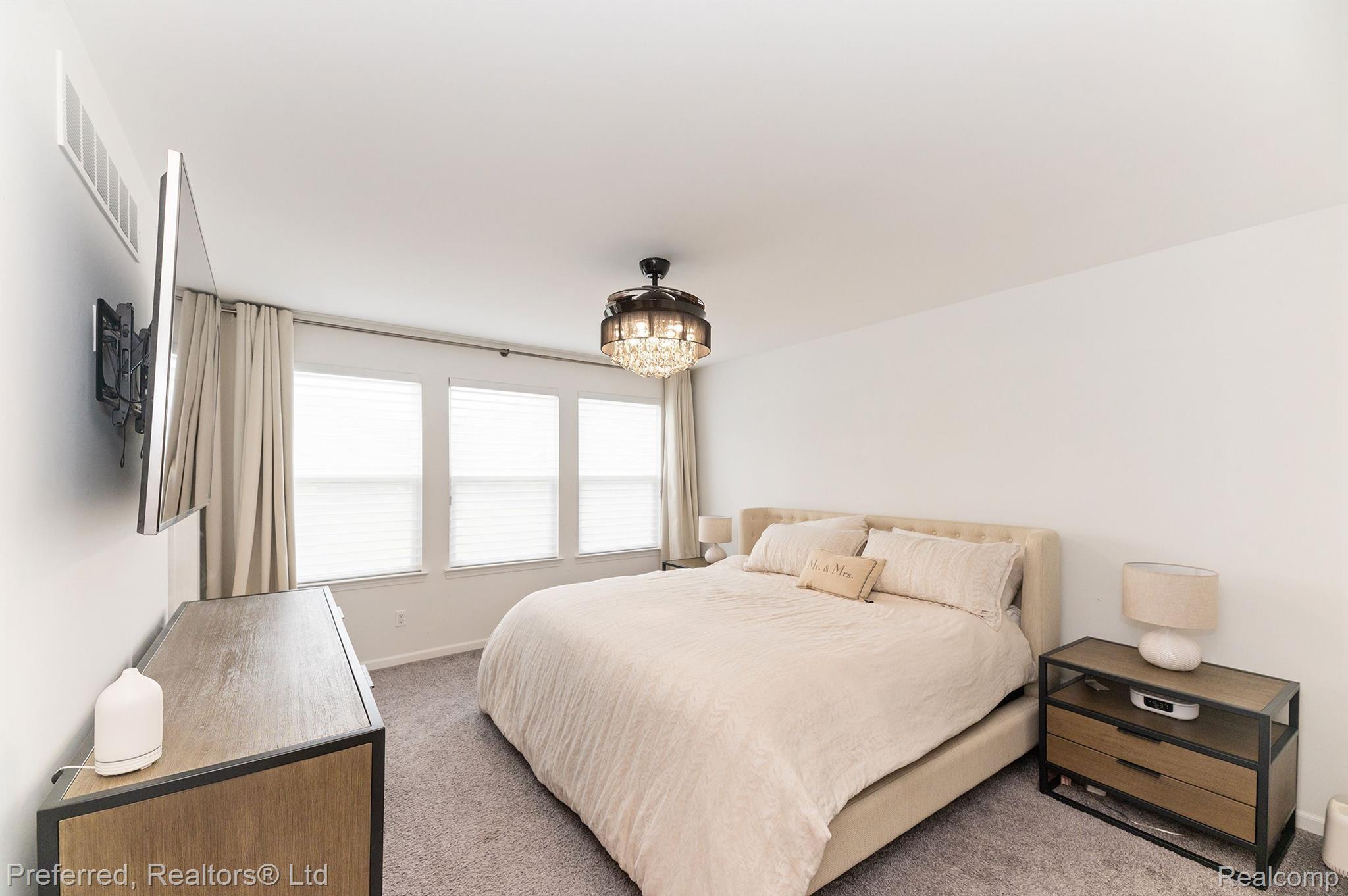 4280 Kent Road Royal Oak, MI 48073 - Photo 26 of 48 Gallery Image 26