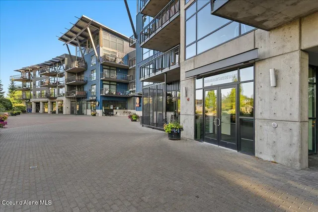 $699,900 | 1950 Bellerive Lane, Unit 310, Coeur D'Alene, ID 83814