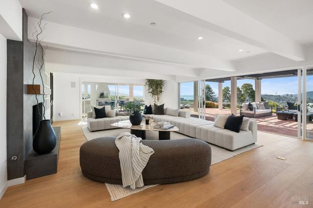 $9,250,000 | 1 Tara View Road, Tiburon, CA 94920