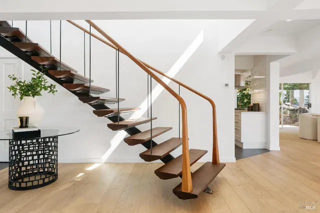 $9,250,000 | 1 Tara View Road, Tiburon, CA 94920