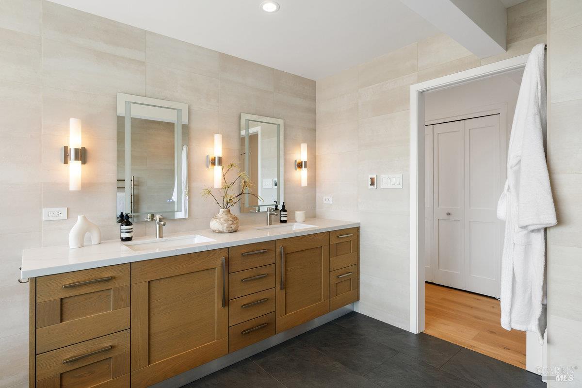 1 Tara View Road Tiburon, CA 94920 - Photo 29 of 72