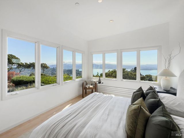 $9,250,000 | 1 Tara View Road, Tiburon, CA 94920