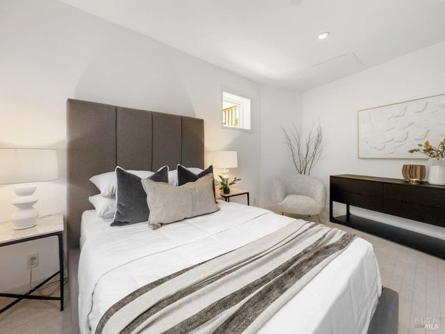 $9,250,000 | 1 Tara View Road, Tiburon, CA 94920