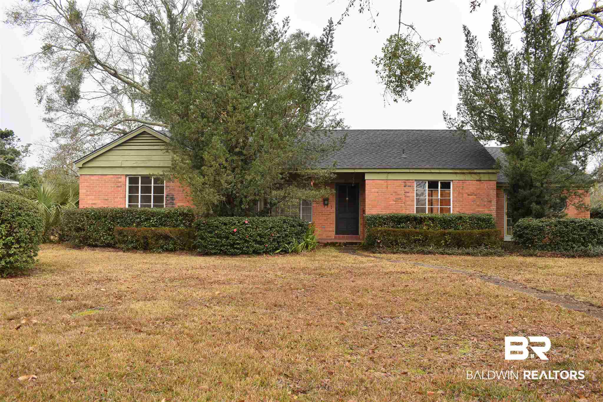 811 Morphy Avenue Fairhope, AL 36532 - Photo 2 of 28
