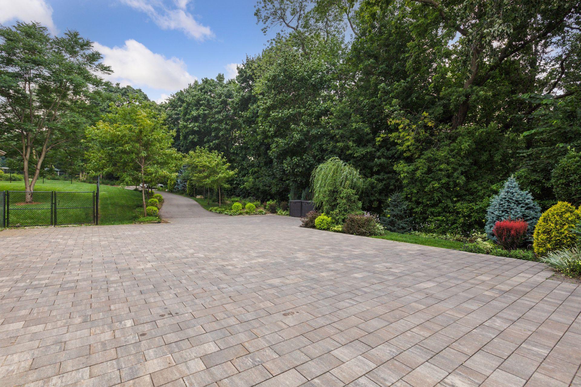 17870 Breezy Point Road Wayzata, MN 55391 - Photo 37 of 47