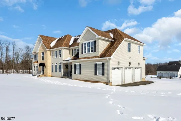 $1,050,000 | 201 Sidney Road, Pittstown, NJ 08867