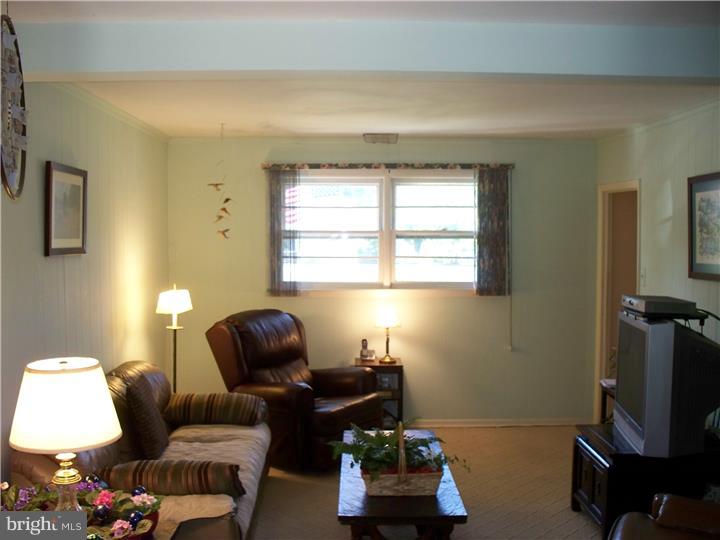 809 West County Line Road Hatboro, PA 19040 - Photo 7 of 12