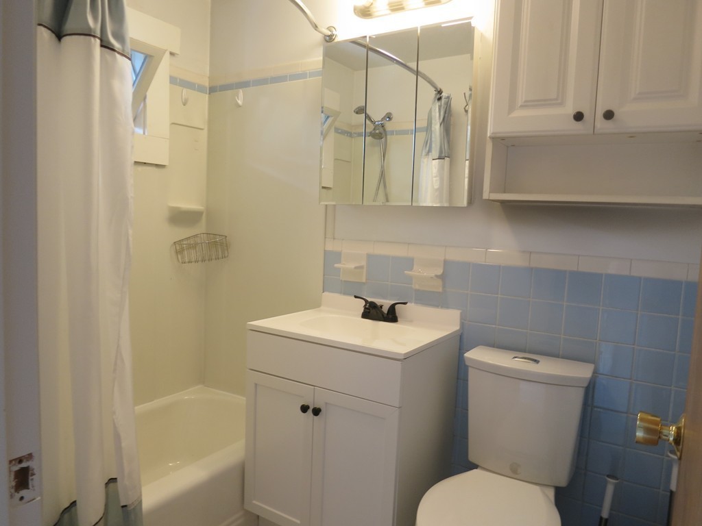 149 Round Hill Road, Unit A Northampton, MA 01060 - Photo 9 of 15 Gallery Image 9