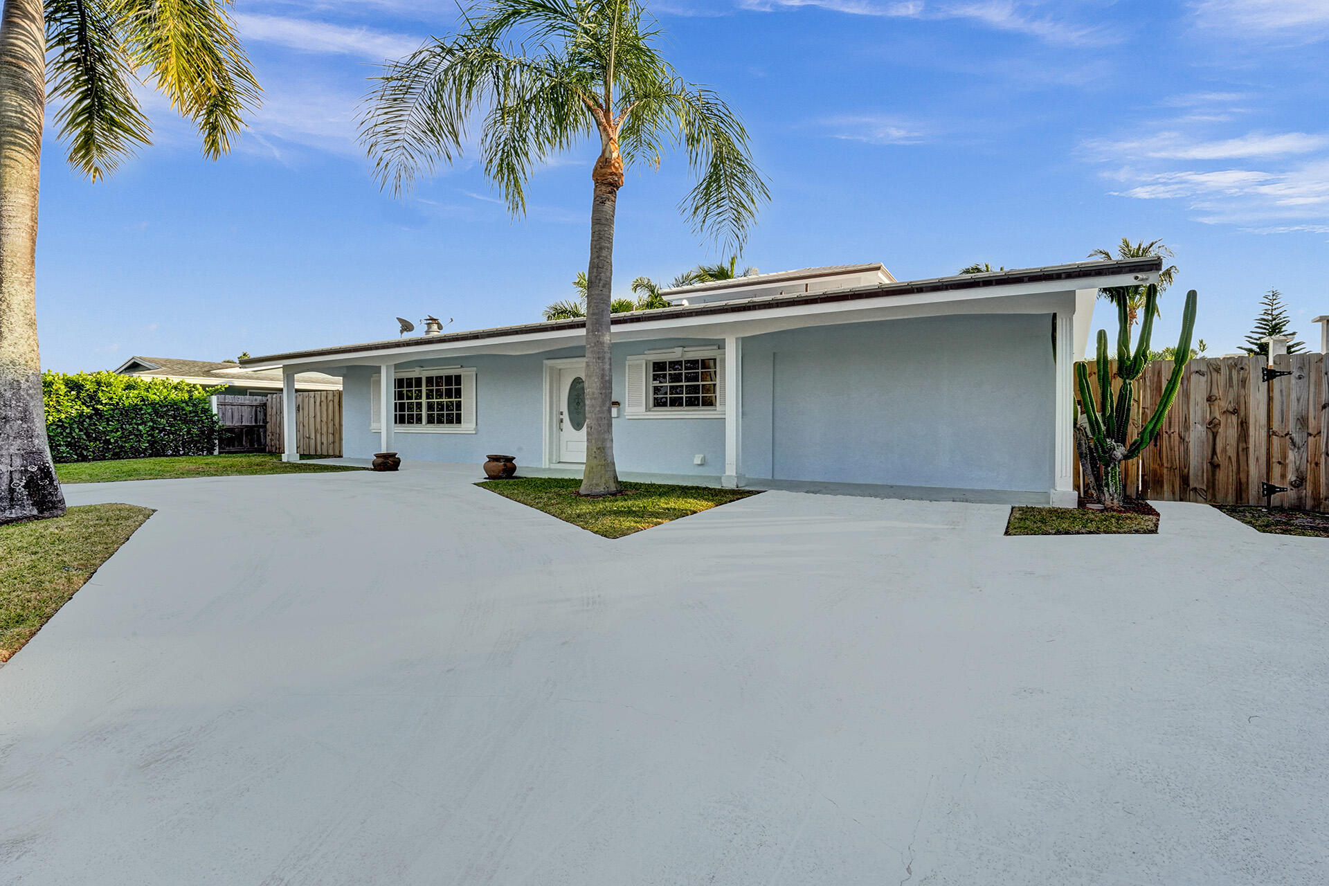 1328 West Camino Real Boca Raton, FL 33486 - Photo 20 of 21 front of house