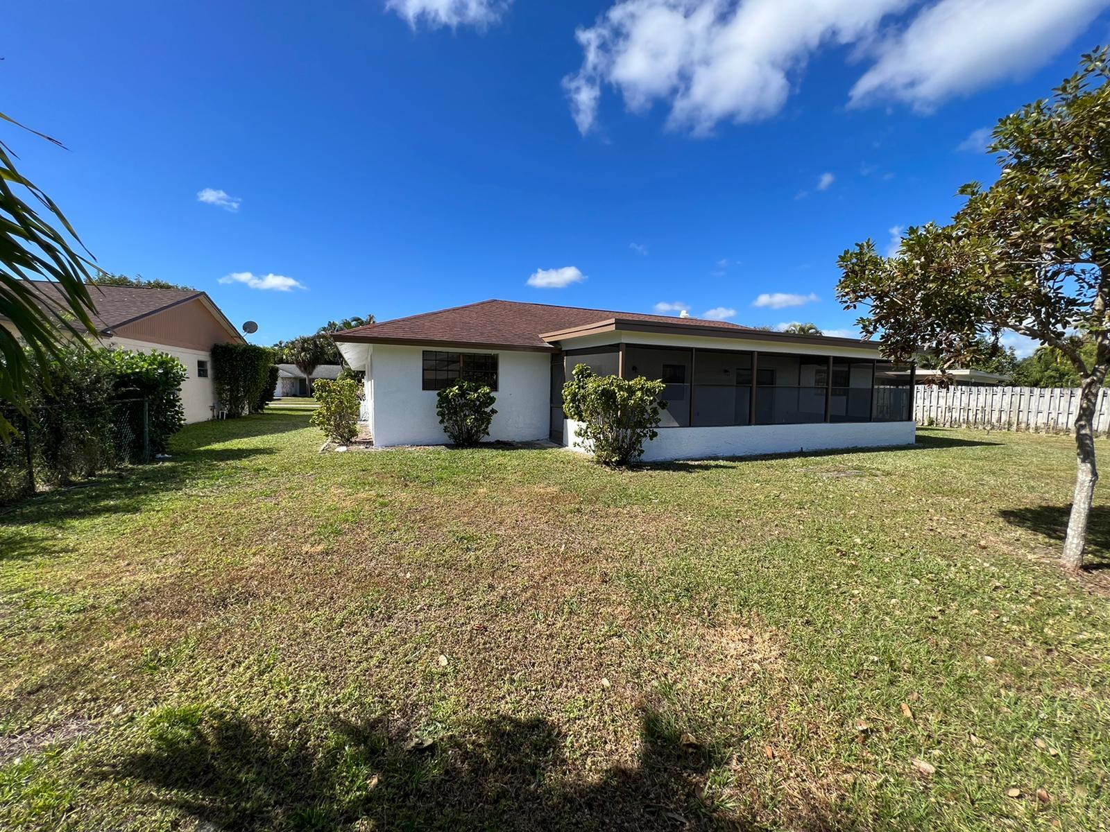 1289 Pinetta Circle Wellington, FL 33414 - Photo 19 of 29 Backyard