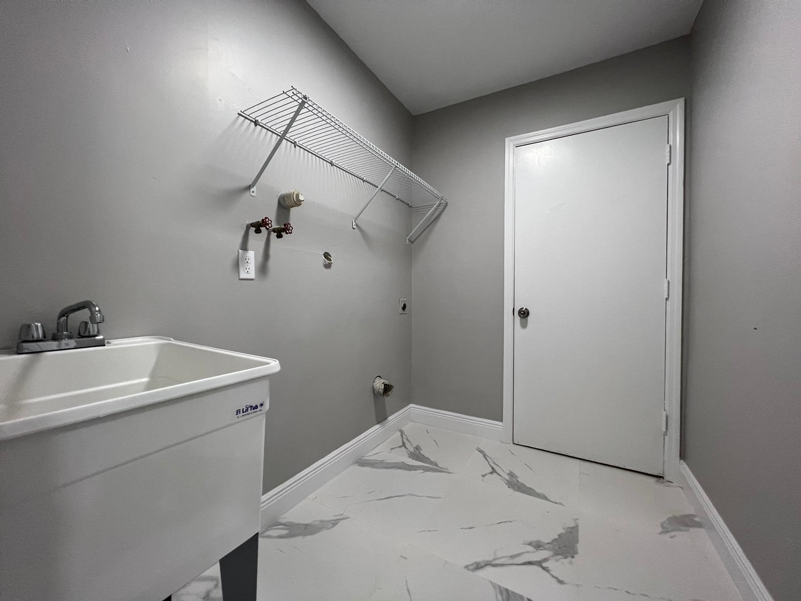 1289 Pinetta Circle Wellington, FL 33414 - Photo 21 of 29 Laundry