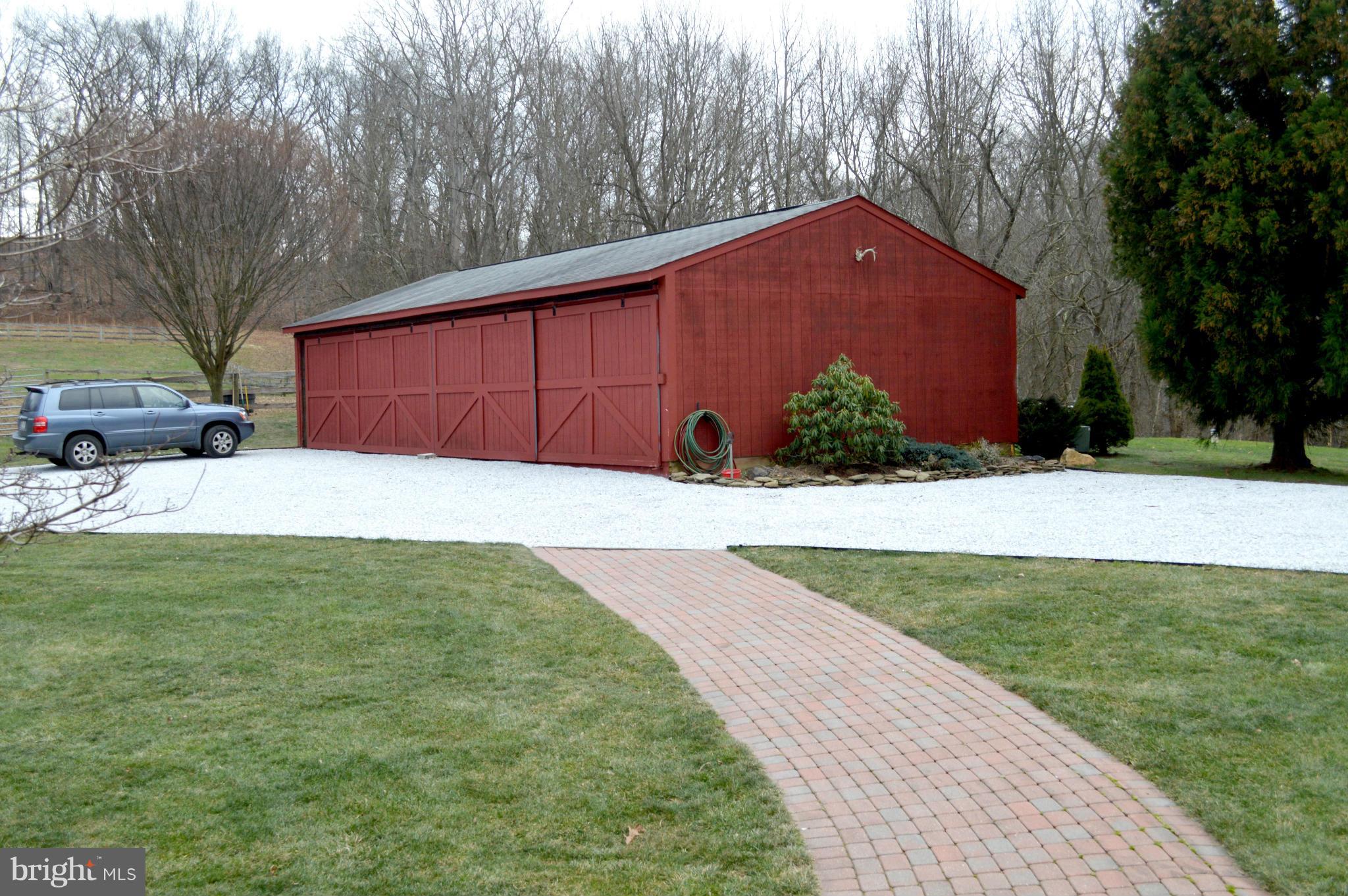 1950 Hunter Mill Road White Hall, MD 21161 - Photo 3 of 16 Barn