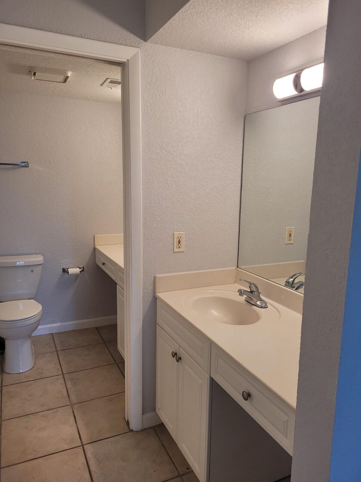 8225 Severn Drive, Unit B Boca Raton, FL 33433 - Photo 5 of 23 20220217_124229