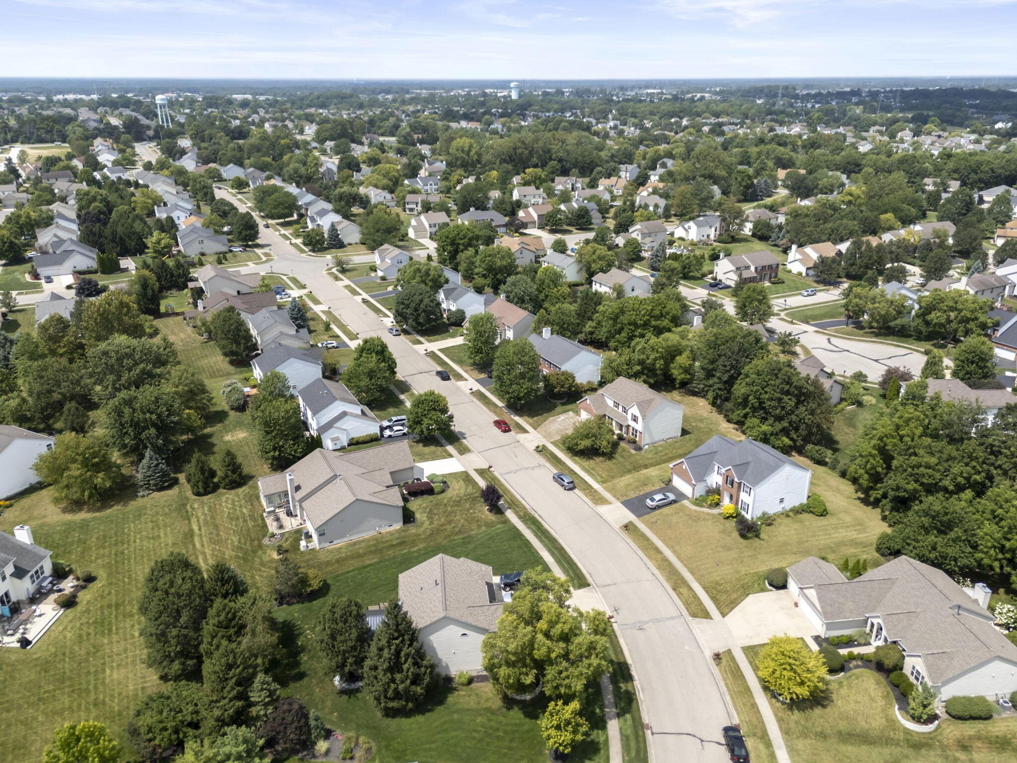 2385 Reeves Avenue Lewis Center, OH 43035 - Photo 55 of 59 7-web-or-mls-DJI_20250811133128_0958_D
