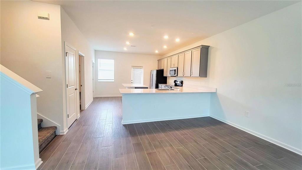 1690 Contentment Loop Kissimmee, FL 34744 - Photo 4 of 10