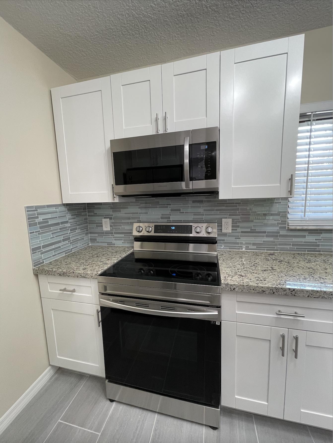 120 Northwest 70th Street, Unit 2010 Boca Raton, FL 33487 - Photo 7 of 34 Screen Shot 2021-08-01 at 9.54.14 PM