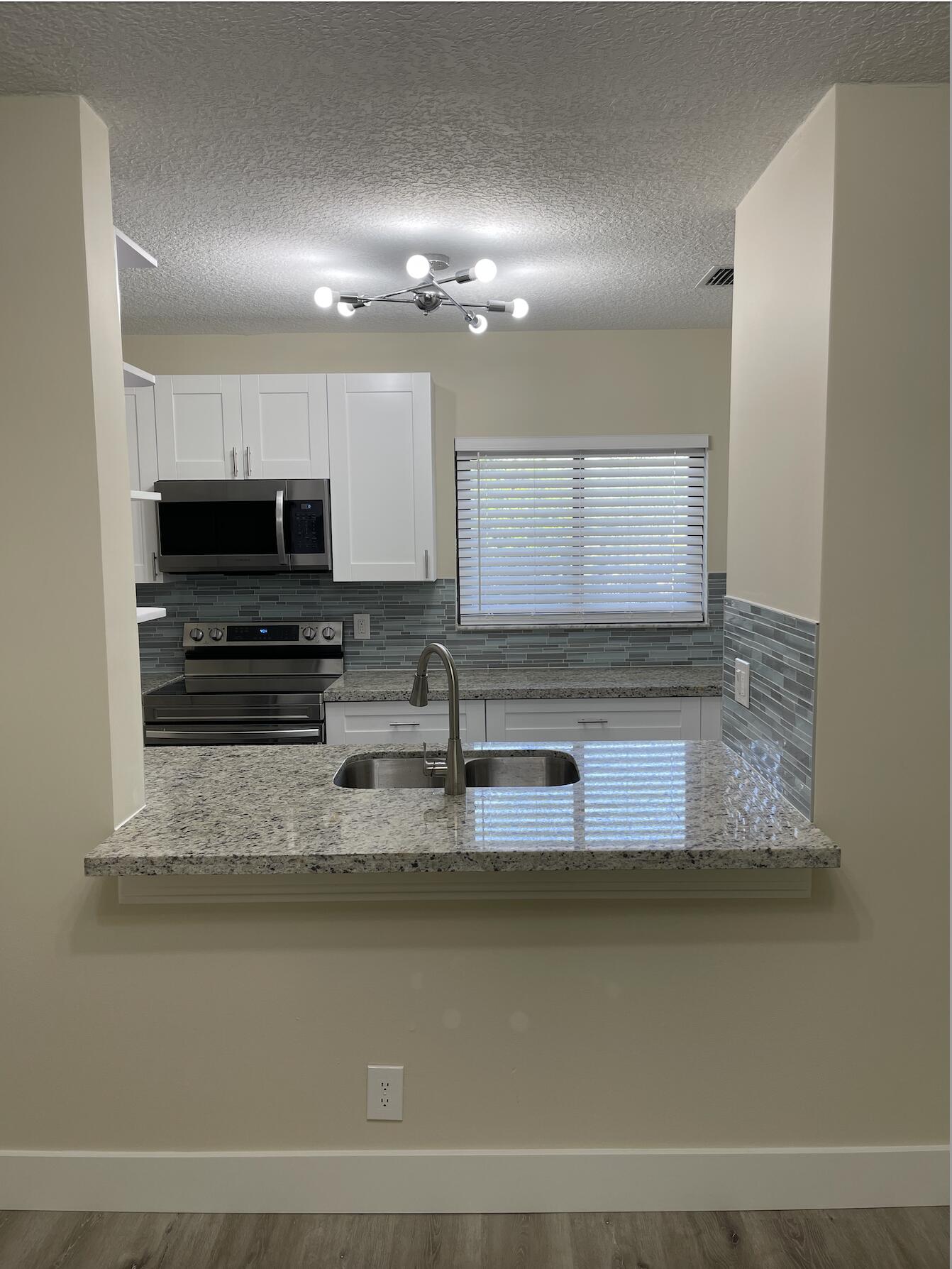 120 Northwest 70th Street, Unit 2010 Boca Raton, FL 33487 - Photo 8 of 34 Screen Shot 2021-08-01 at 9.55.04 PM