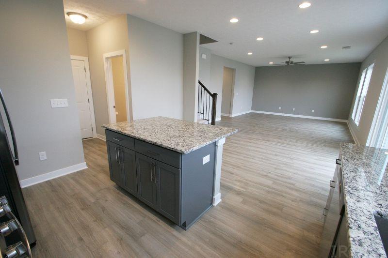 1406 Hunters Crossing Pass Huntingburg, IN 47542 - Photo 14 of 34