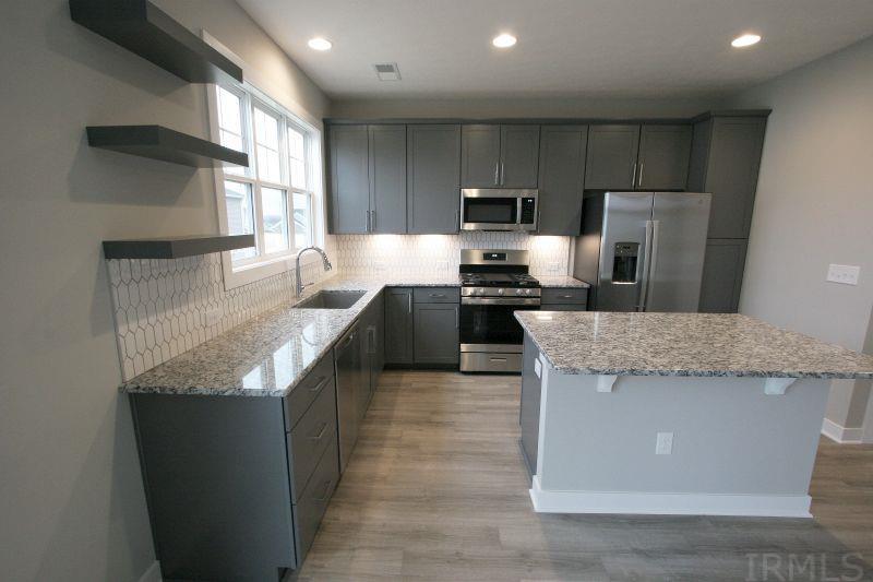 1406 Hunters Crossing Pass Huntingburg, IN 47542 - Photo 18 of 34